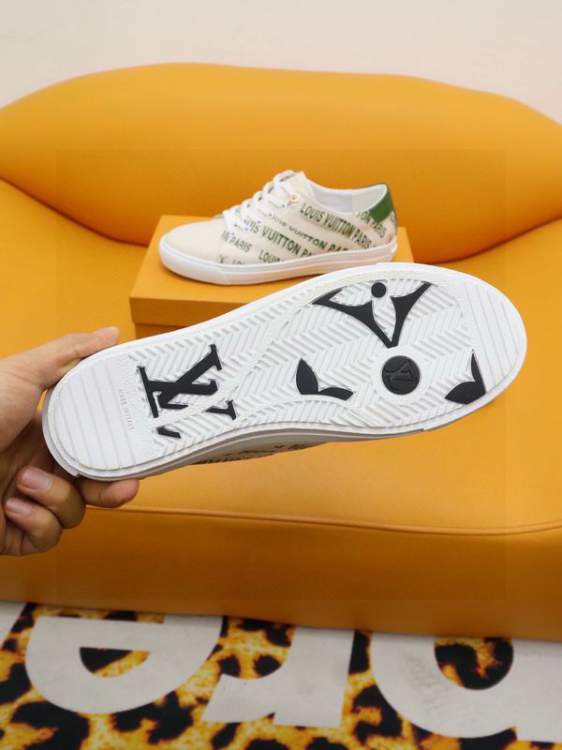 Picture of Louis Vuitton Shoes _SKULVsz38-44mnf040115312